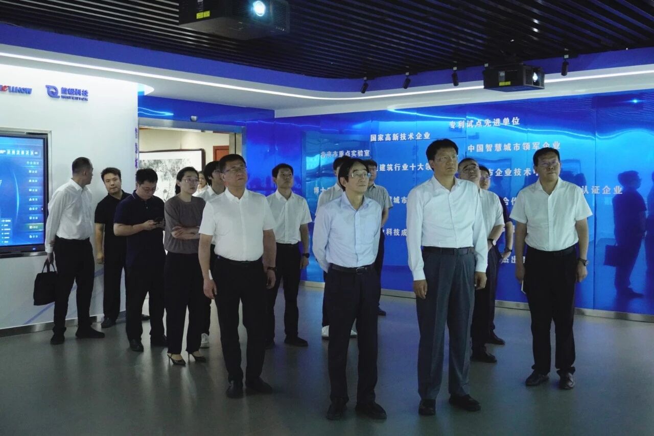 南昌市委副书记、市长高世文调研凯发K8(中国)—以AI赋能韧性城市建设情况